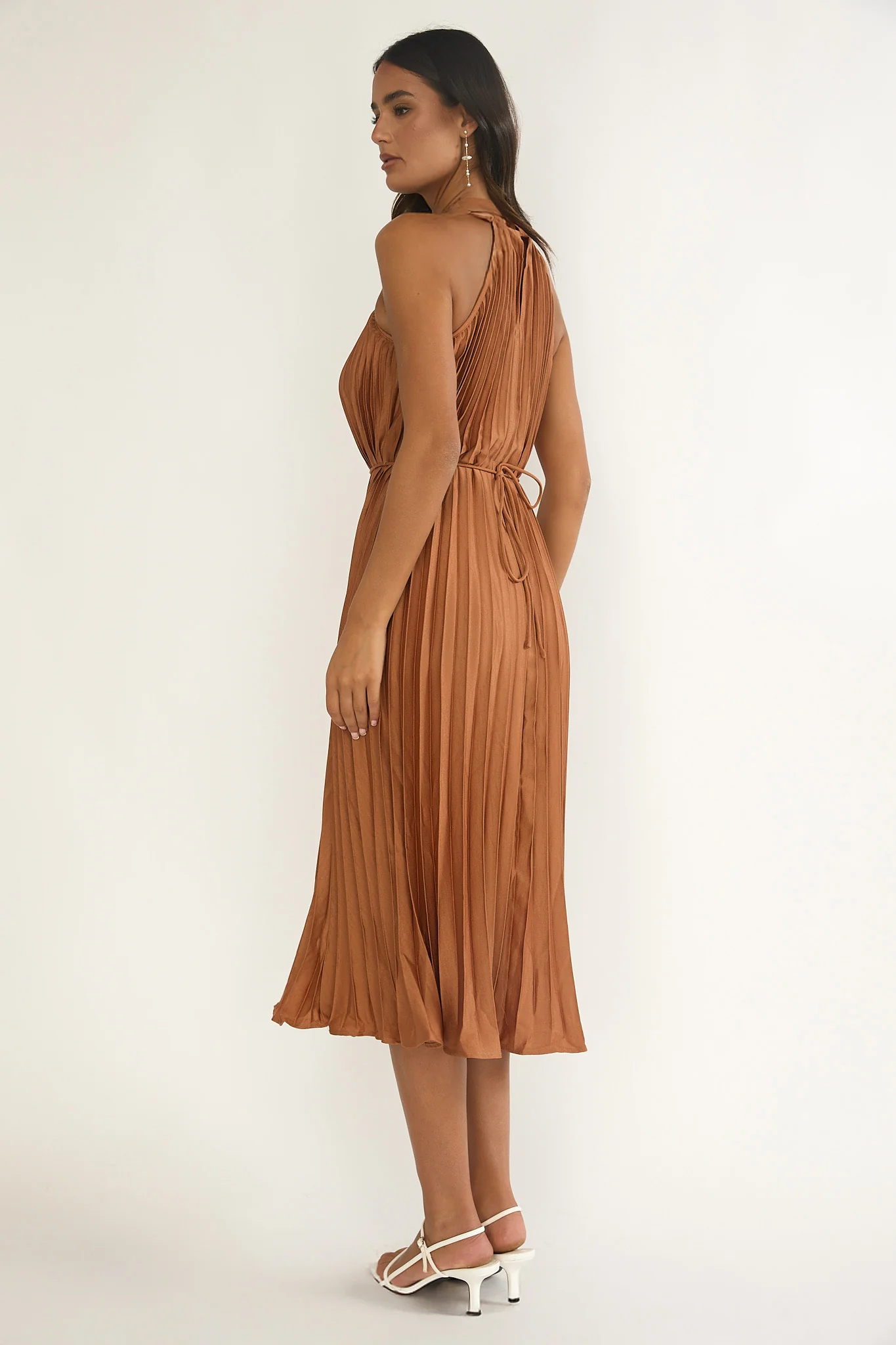 Sharaya Accordion Pleat Midi Dress Mocha - Image 4