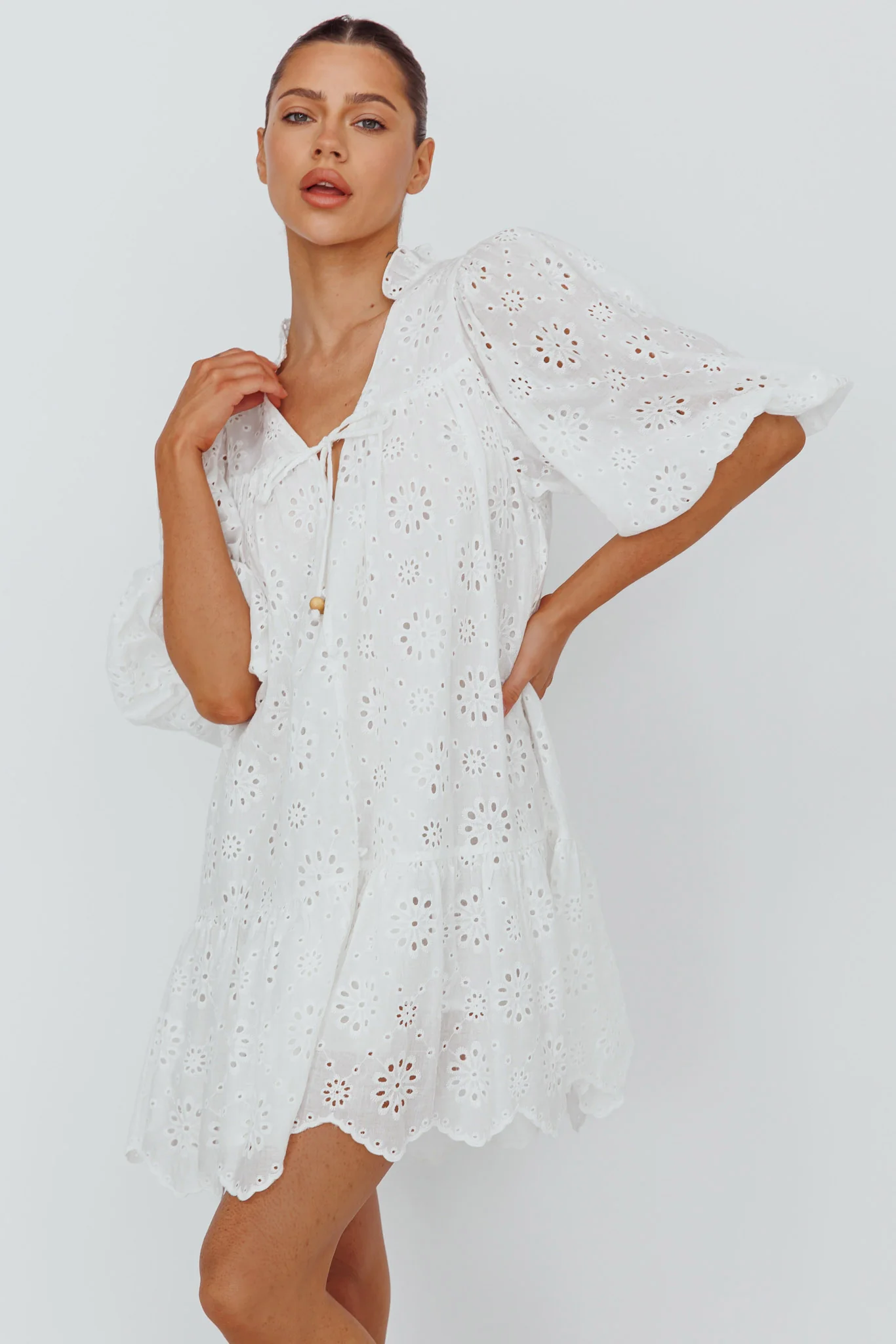She's A Gem Eyelet Shift Dress White - Image 5