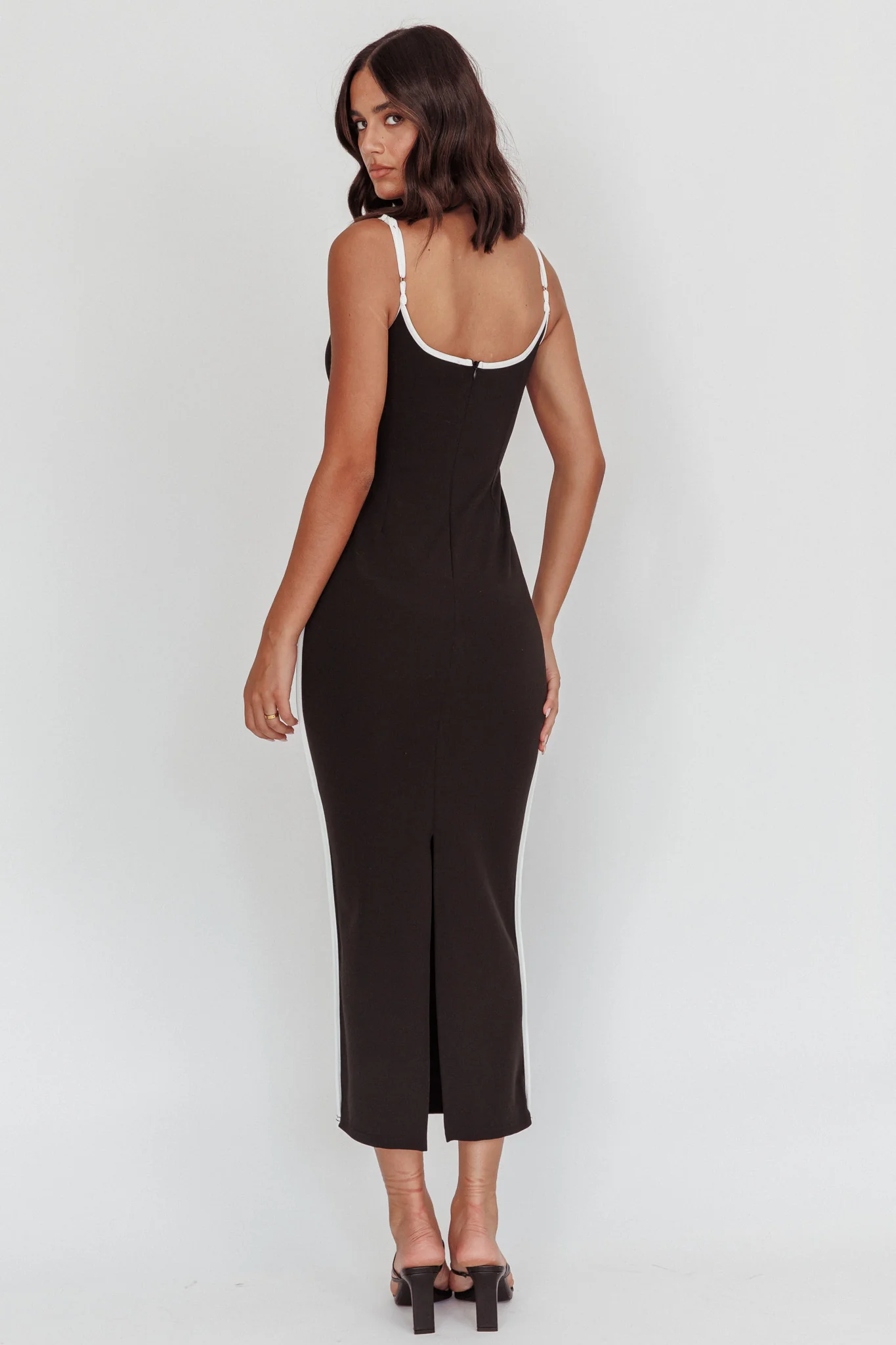 She's A Mystery Piping Trim Maxi Dress Black - Image 3