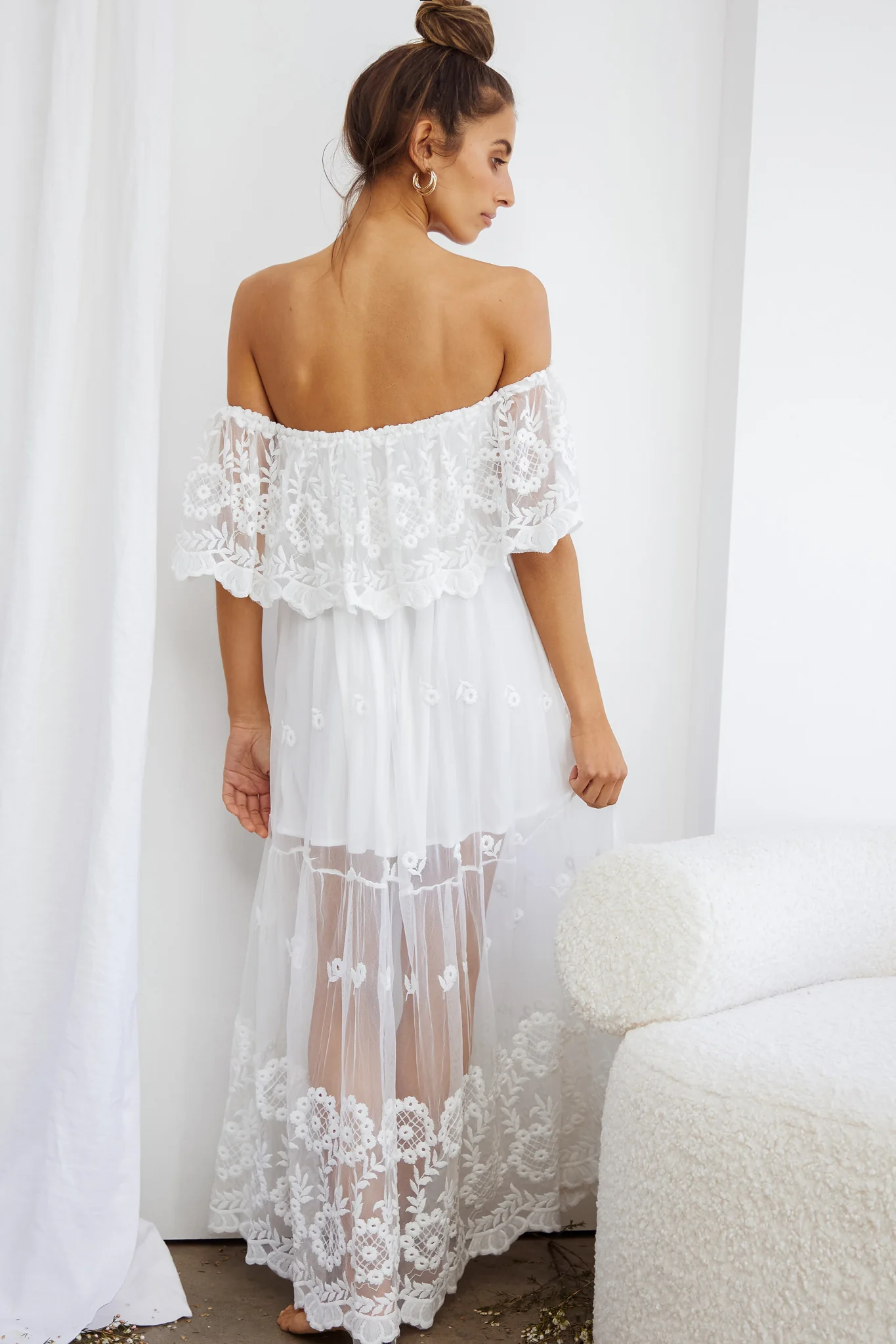 Signet Off-Shoulder Embroidered Mesh Overlay Maxi Dress White - Image 2