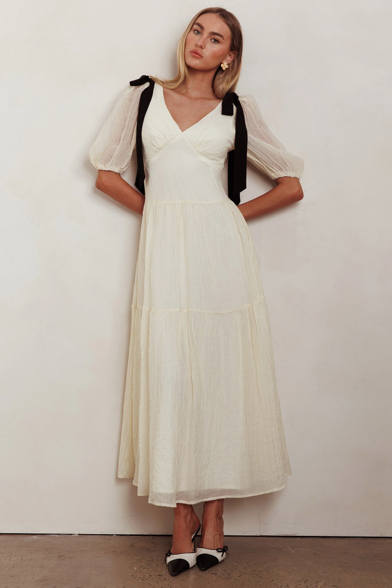 Sinta Bow Shoulder Puff Sleeve Maxi Dress Cream - Image 6