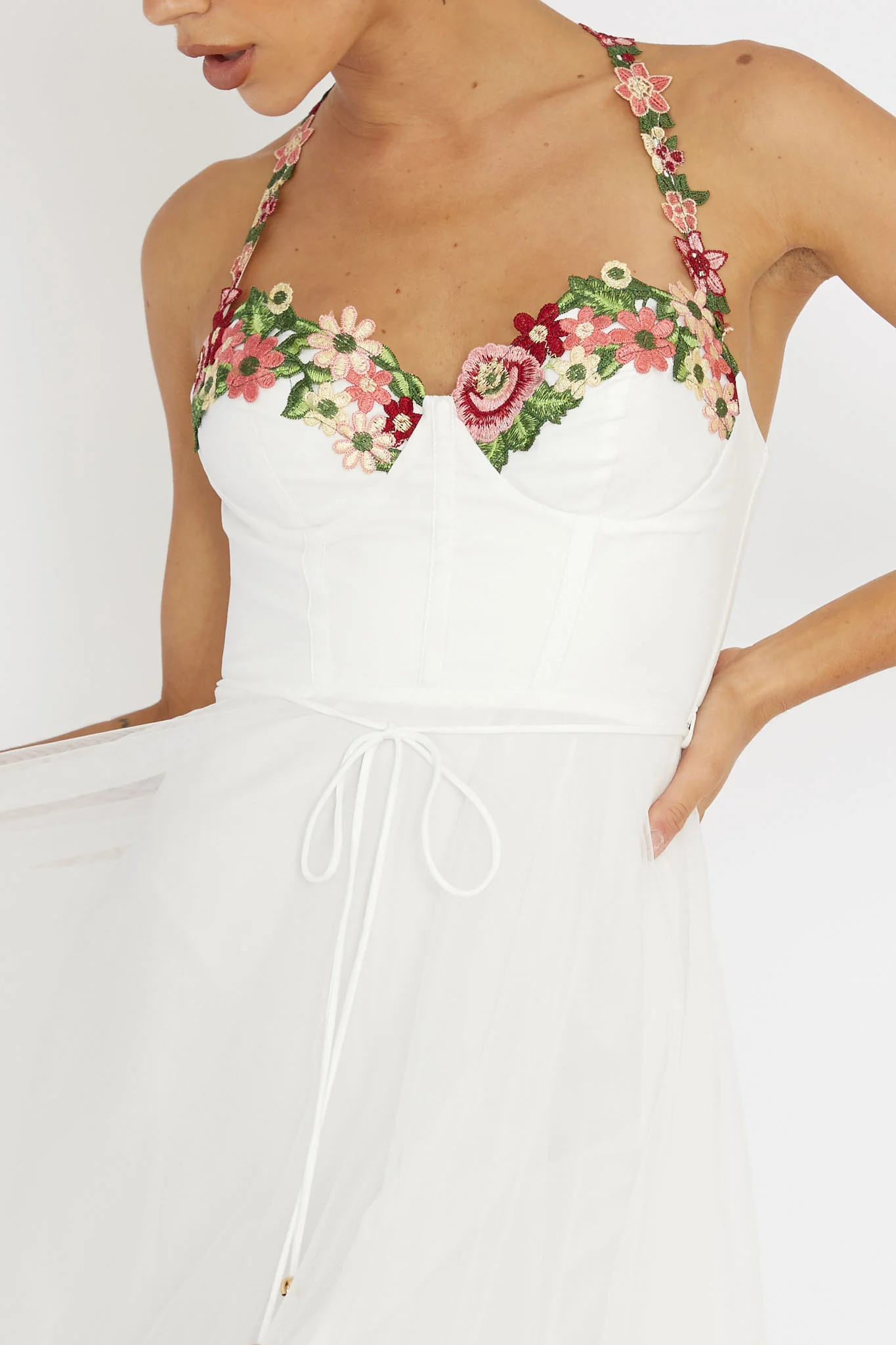 Smitten Sweetheart Neckline Floral Trim Dress White - Image 4