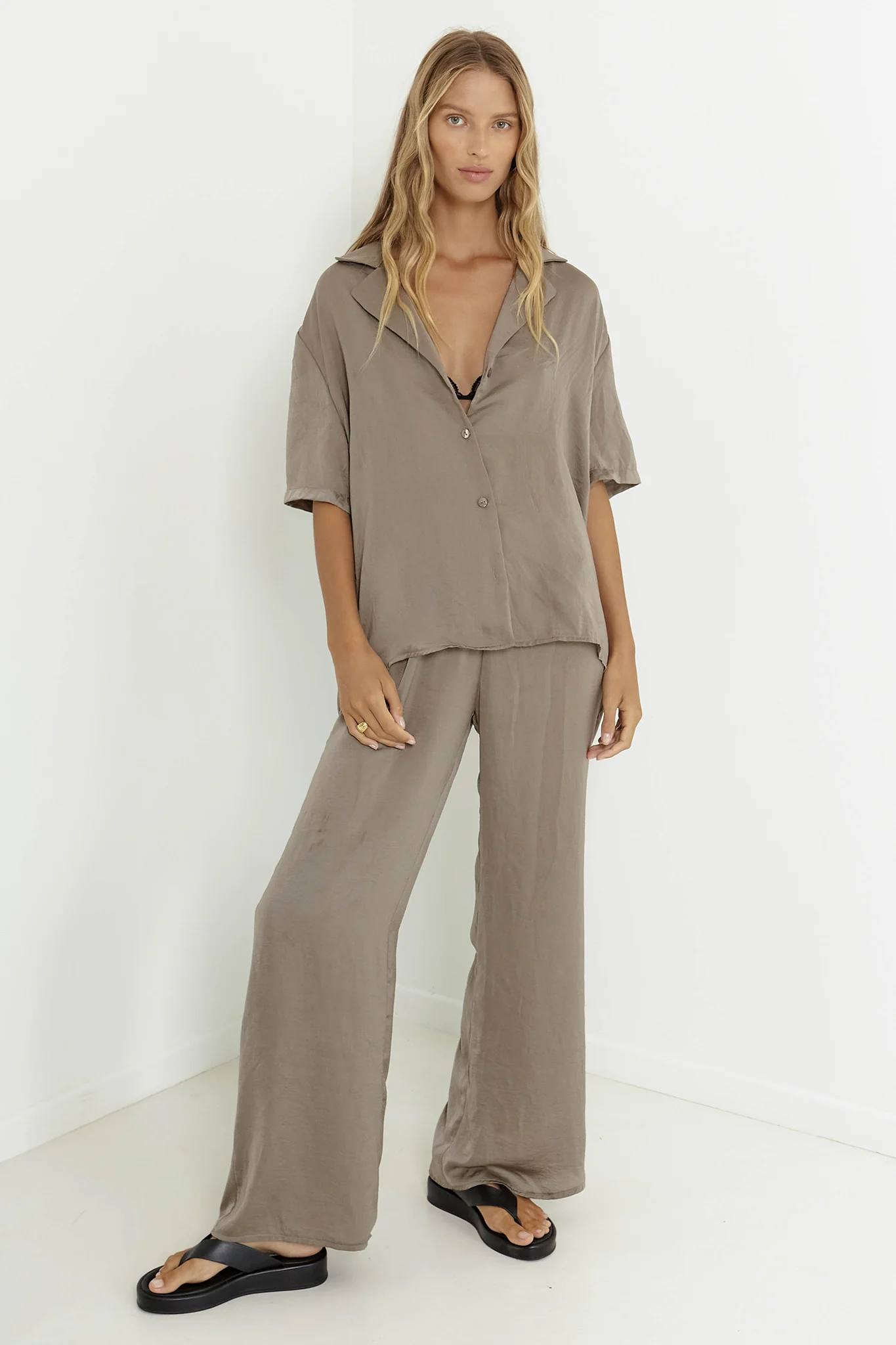 SNDYS Hallie Pant Olive - Image 3