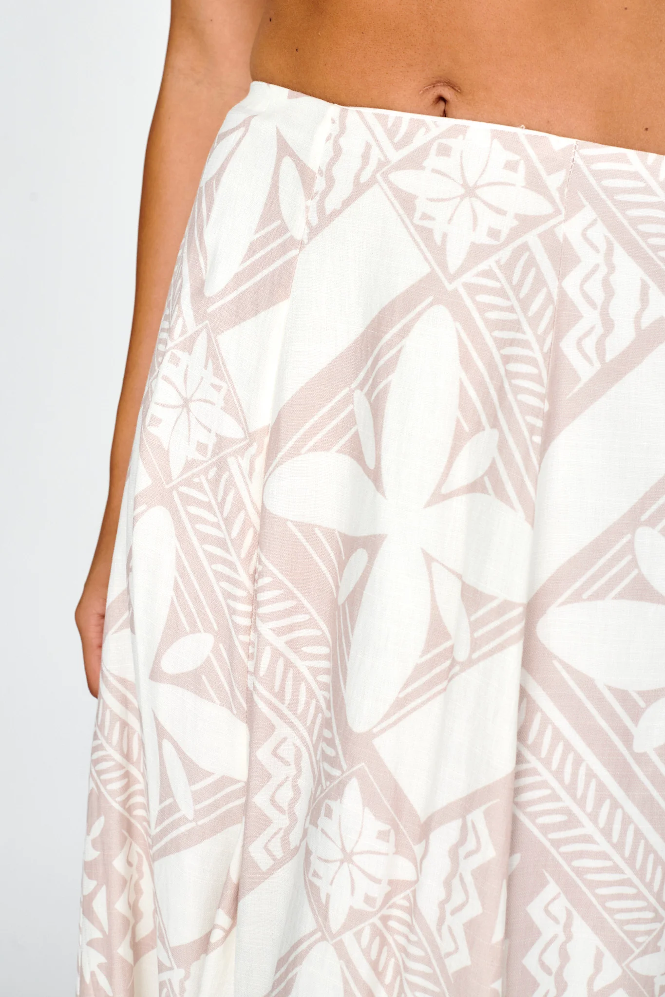 Sought After Maxi Skirt Print Latte - Image 4