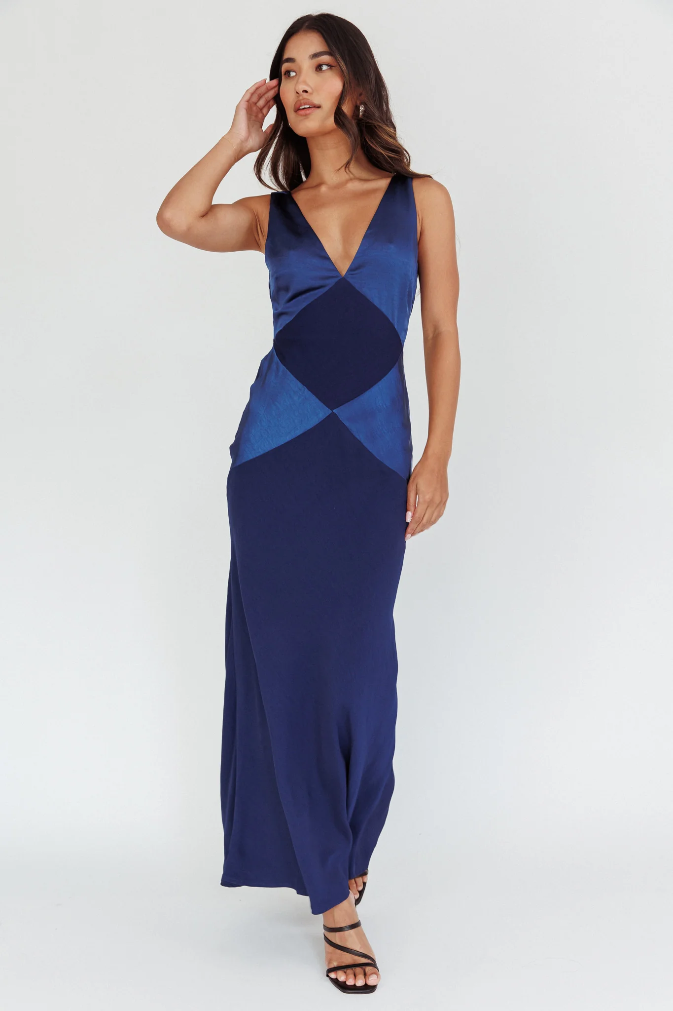 Soul Fire V-Neck Maxi Dress Navy - Image 3