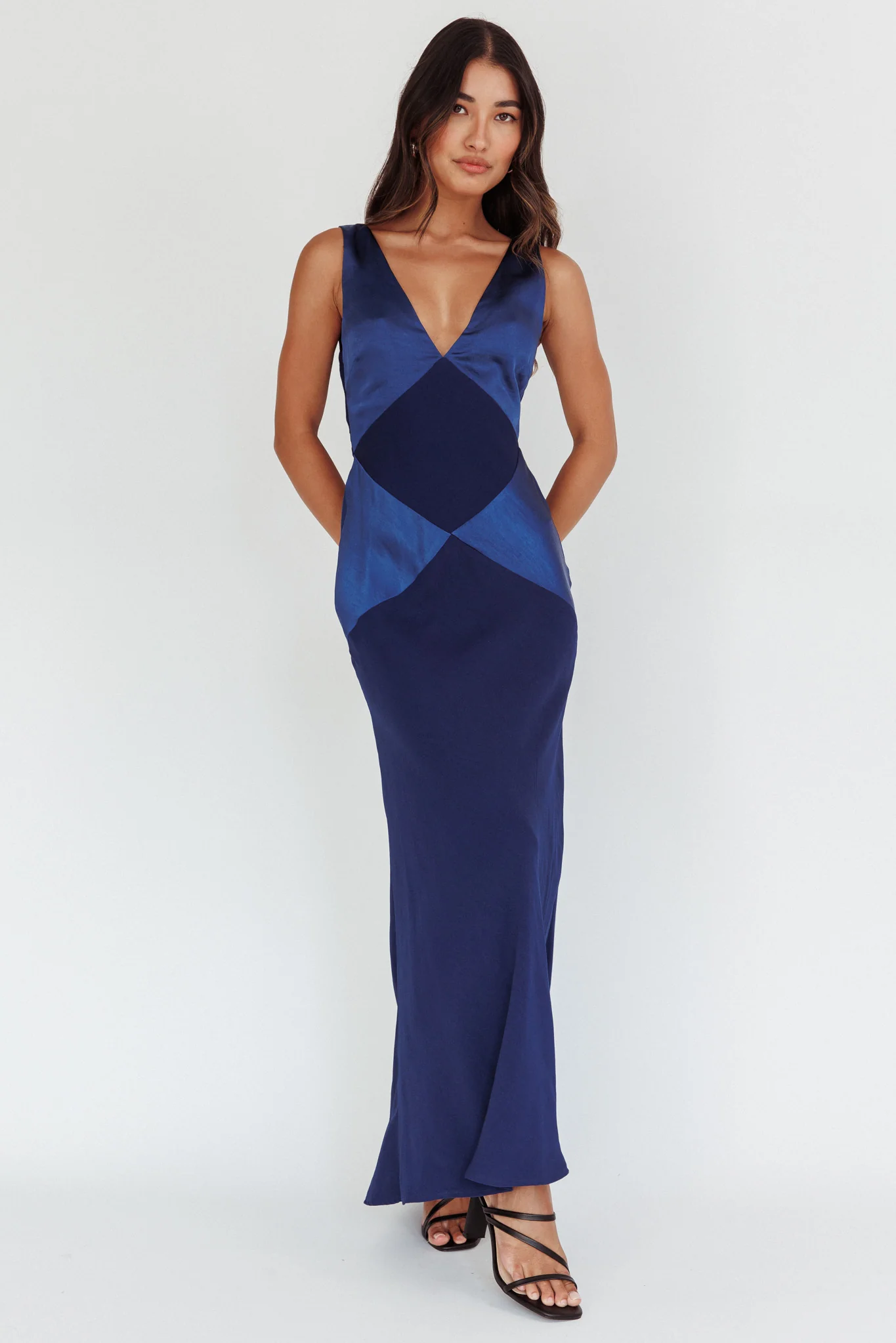 Soul Fire V-Neck Maxi Dress Navy - Image 5