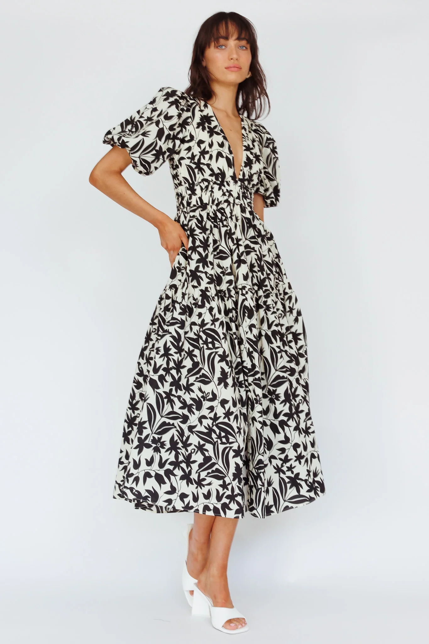 Summer Land V-Neckline Midi Dress Floral Beige - Image 3