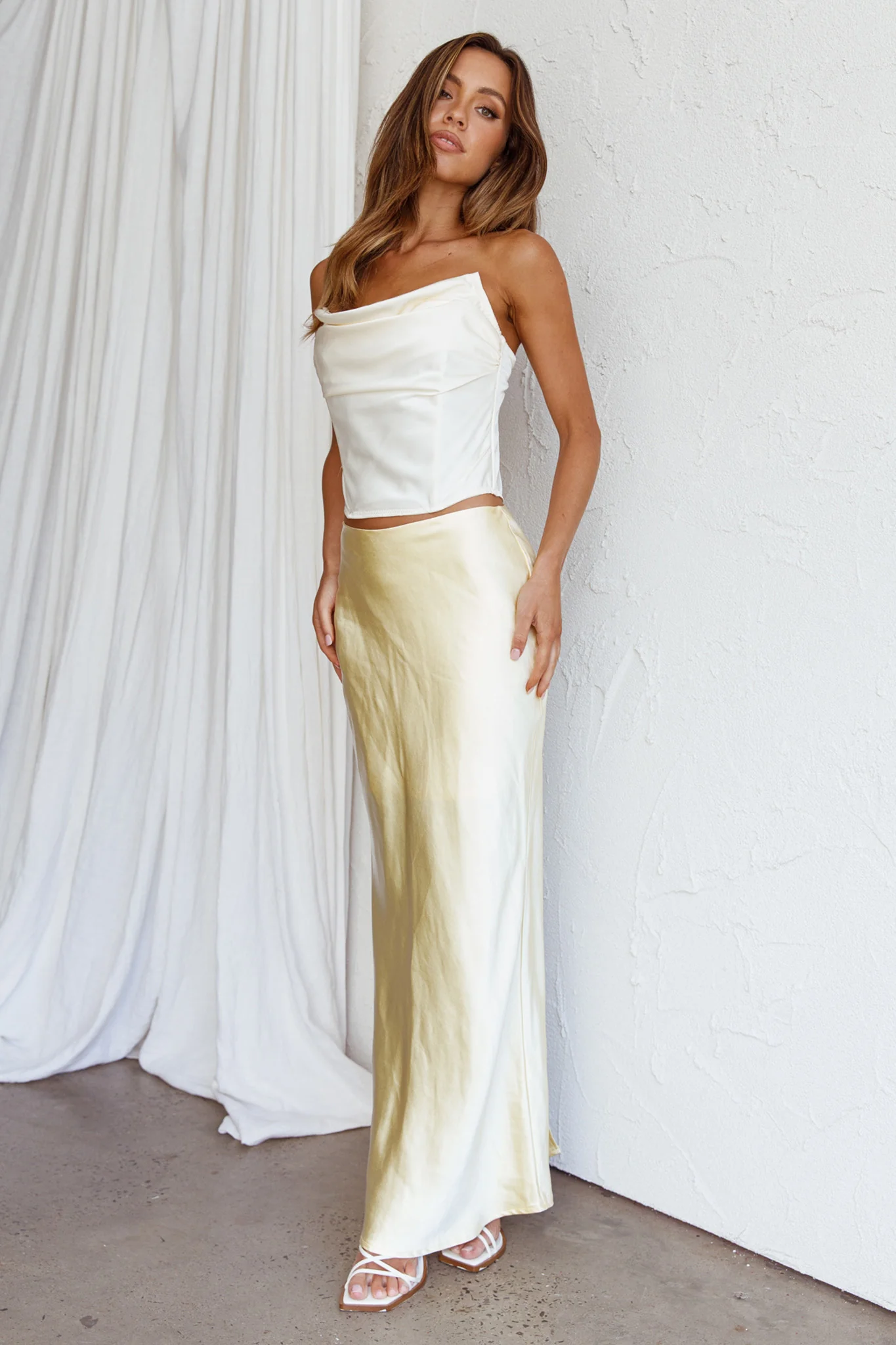 Sun Rose Strapless Crop Top Creme - Image 3