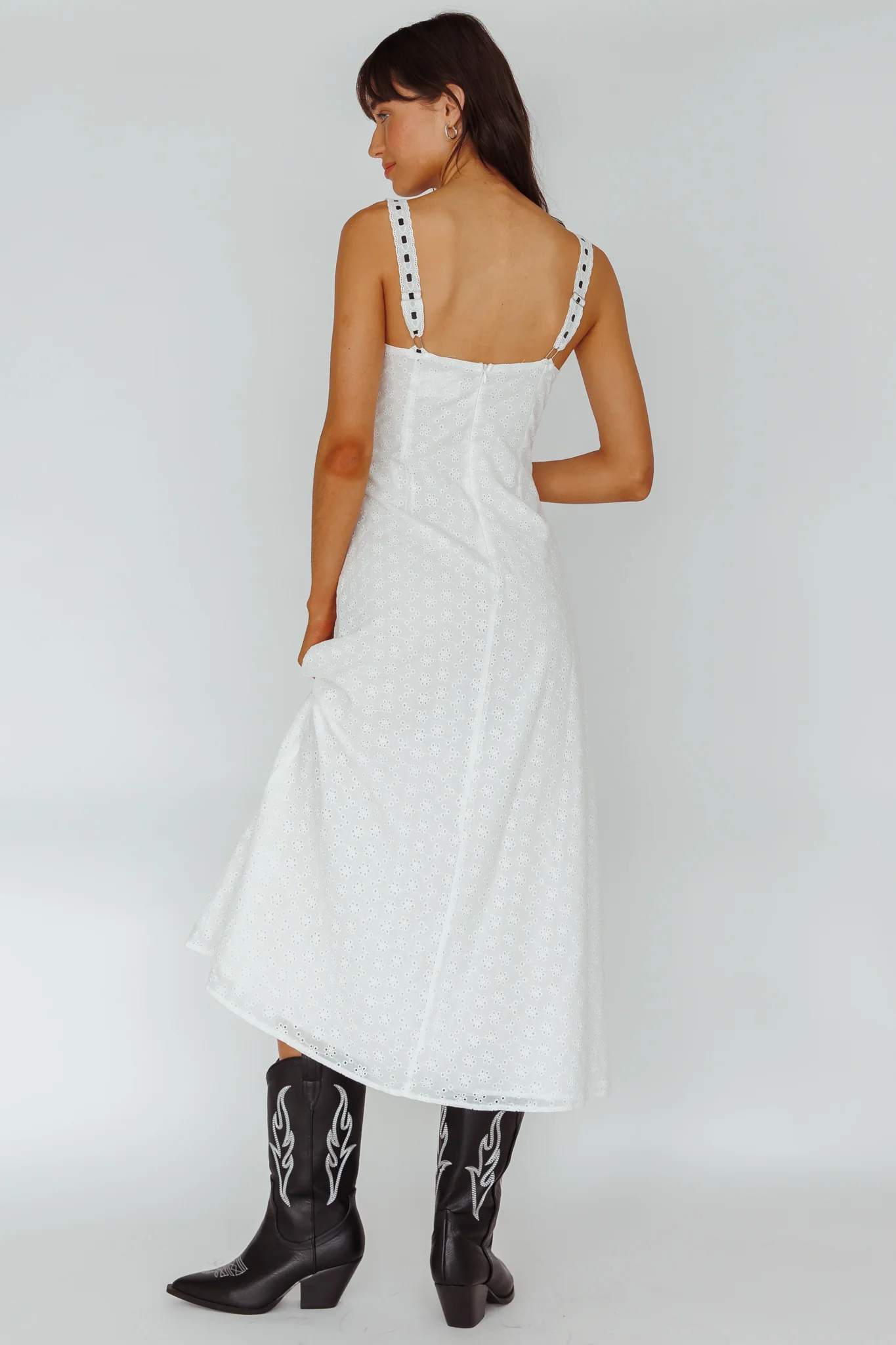 Sunbeam Eyelet Embroidery Bow Midi Dress White - Image 4