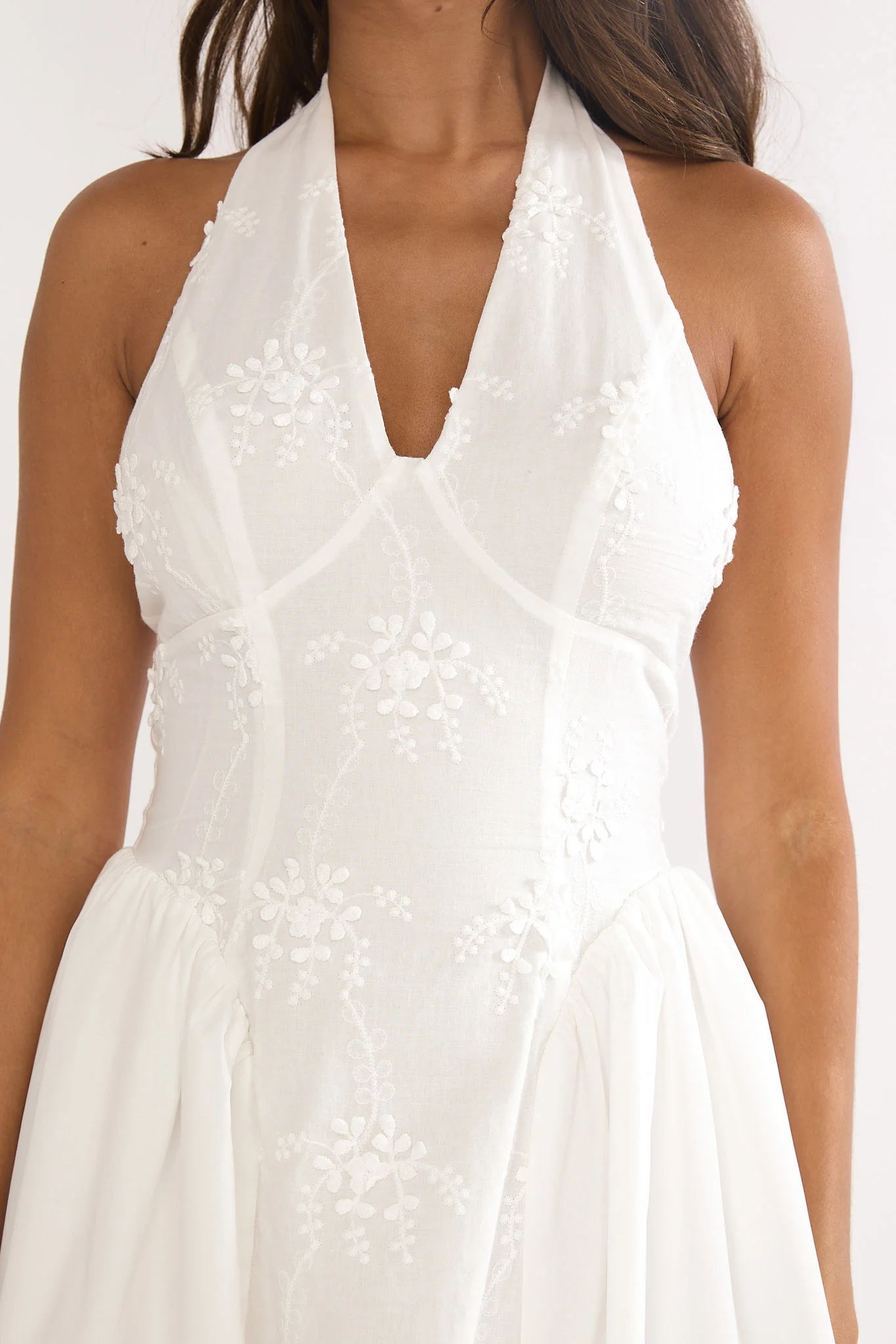 Talirosa Embroidered Halterneck Maxi Dress White - Image 3