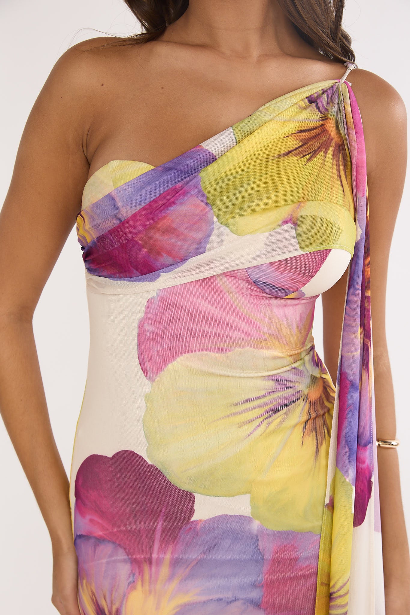 Tallis One-Shoulder Asymmetric Neckline Dress Beige - Image 4