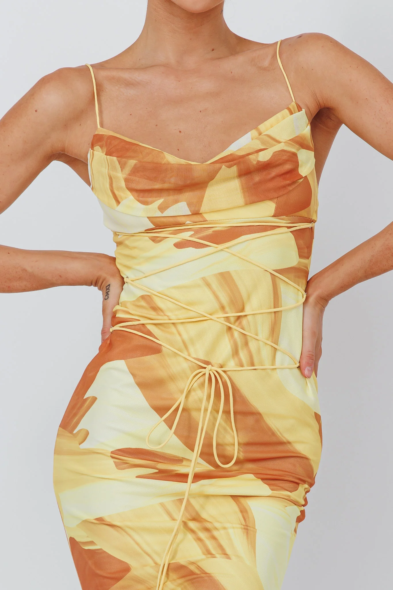 Teava Laced Waist Maxi Dress Abstract Yellow - Image 4
