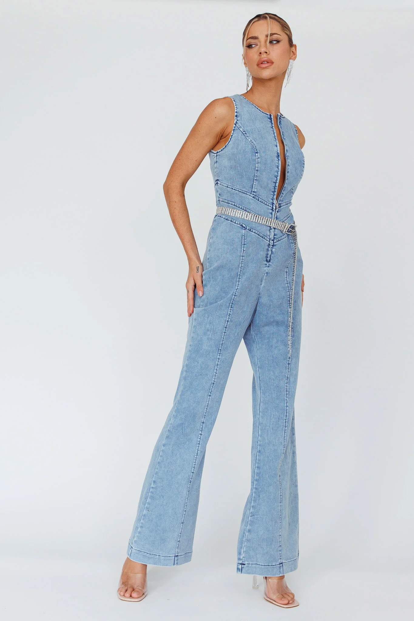 Teigan Heart Back Sleeveless Jumpsuit Light Denim - Image 5