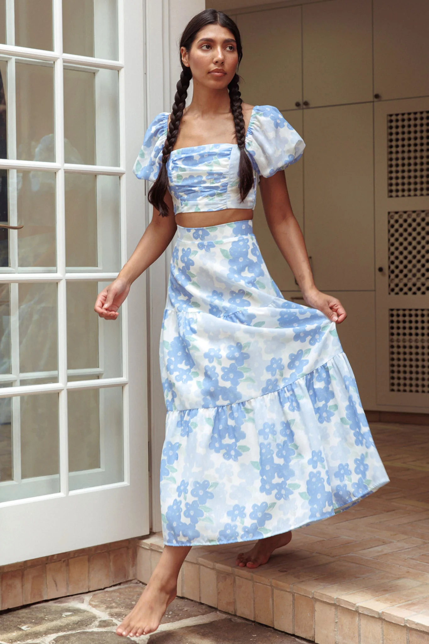 The Moment Puff Sleeve Crop Top Floral Blue - Image 3