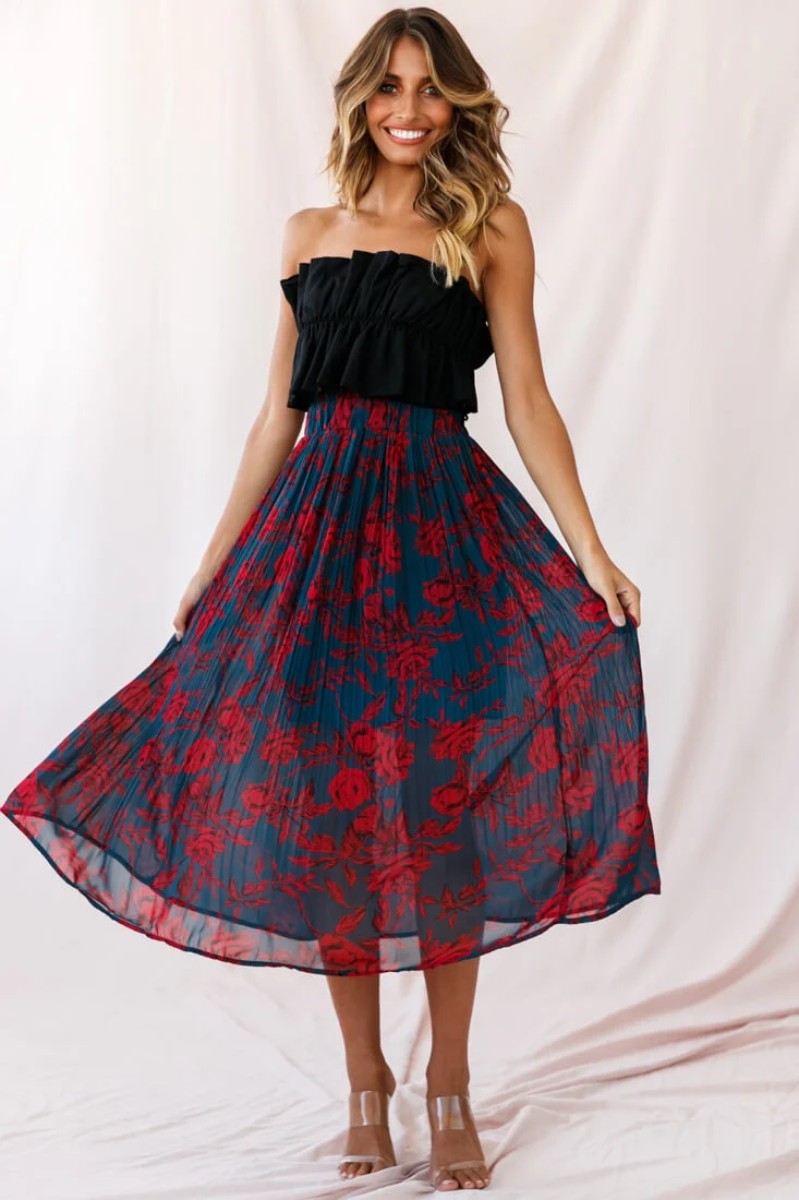 Thea Ruffle Crop Top Black - Image 5