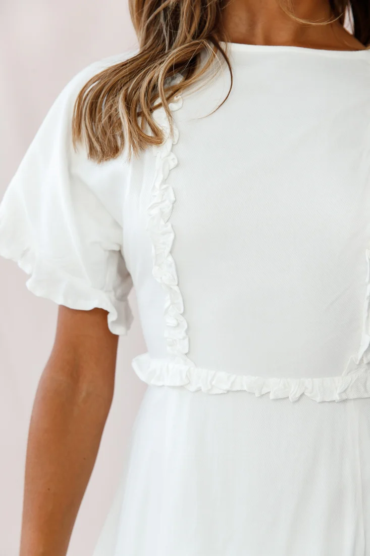 Thursday Ruffle Detail Lace-Up Back Dress White - Image 4
