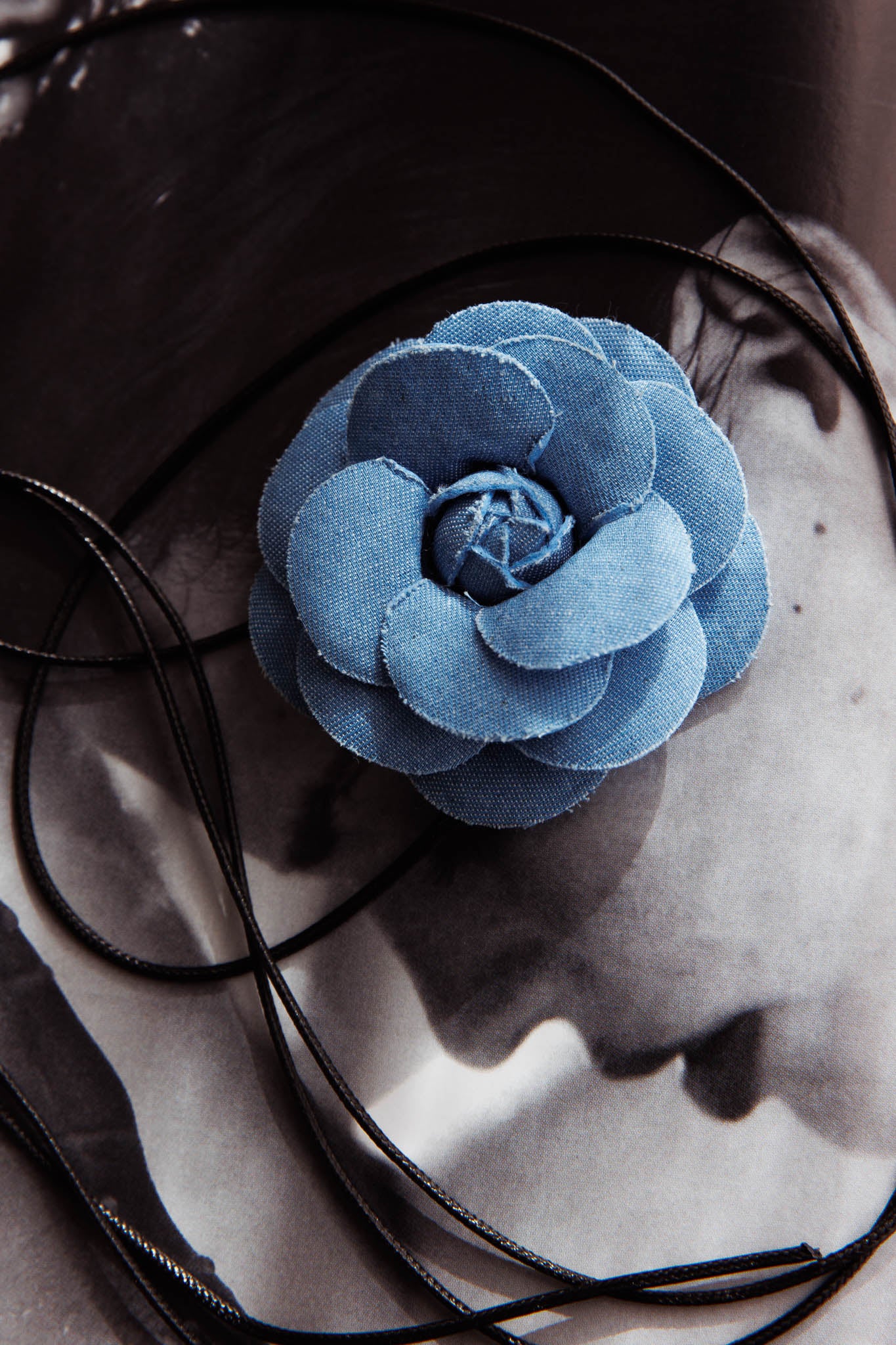 Tiana Flower Choker Necklace Denim - Image 2