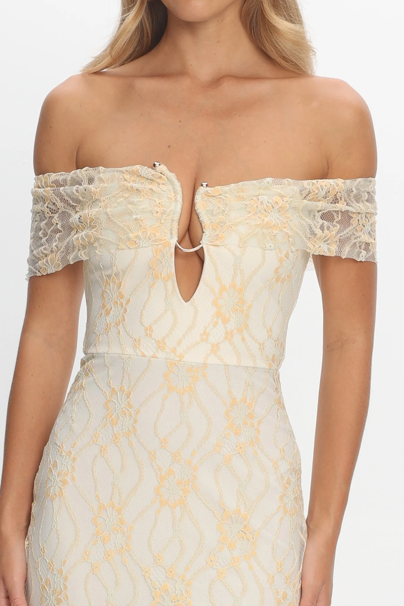 Tilda Off-Shoulder Maxi Dress Lace Butter - Image 3