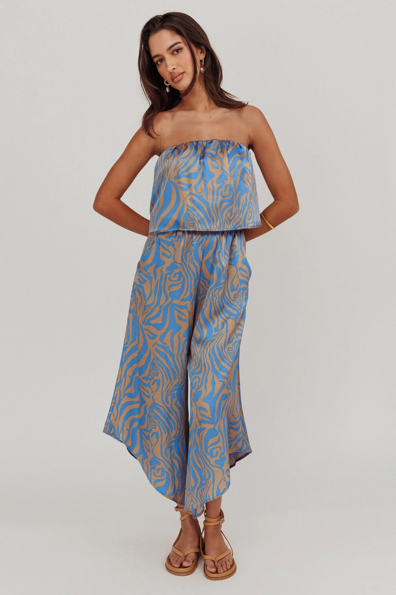 Tongue Tied Printed Strapless Jumpsuit Blue - Image 3