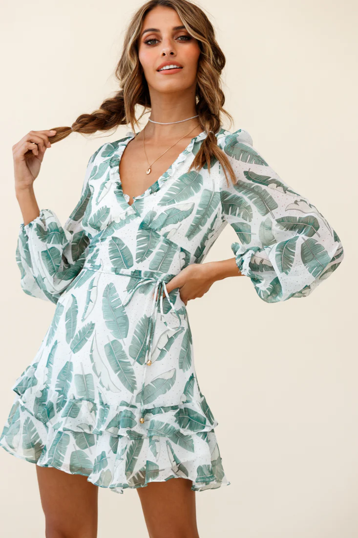 Tozzi Long Balloon Sleeve V-Neckline Dress Feather Print White - Image 4