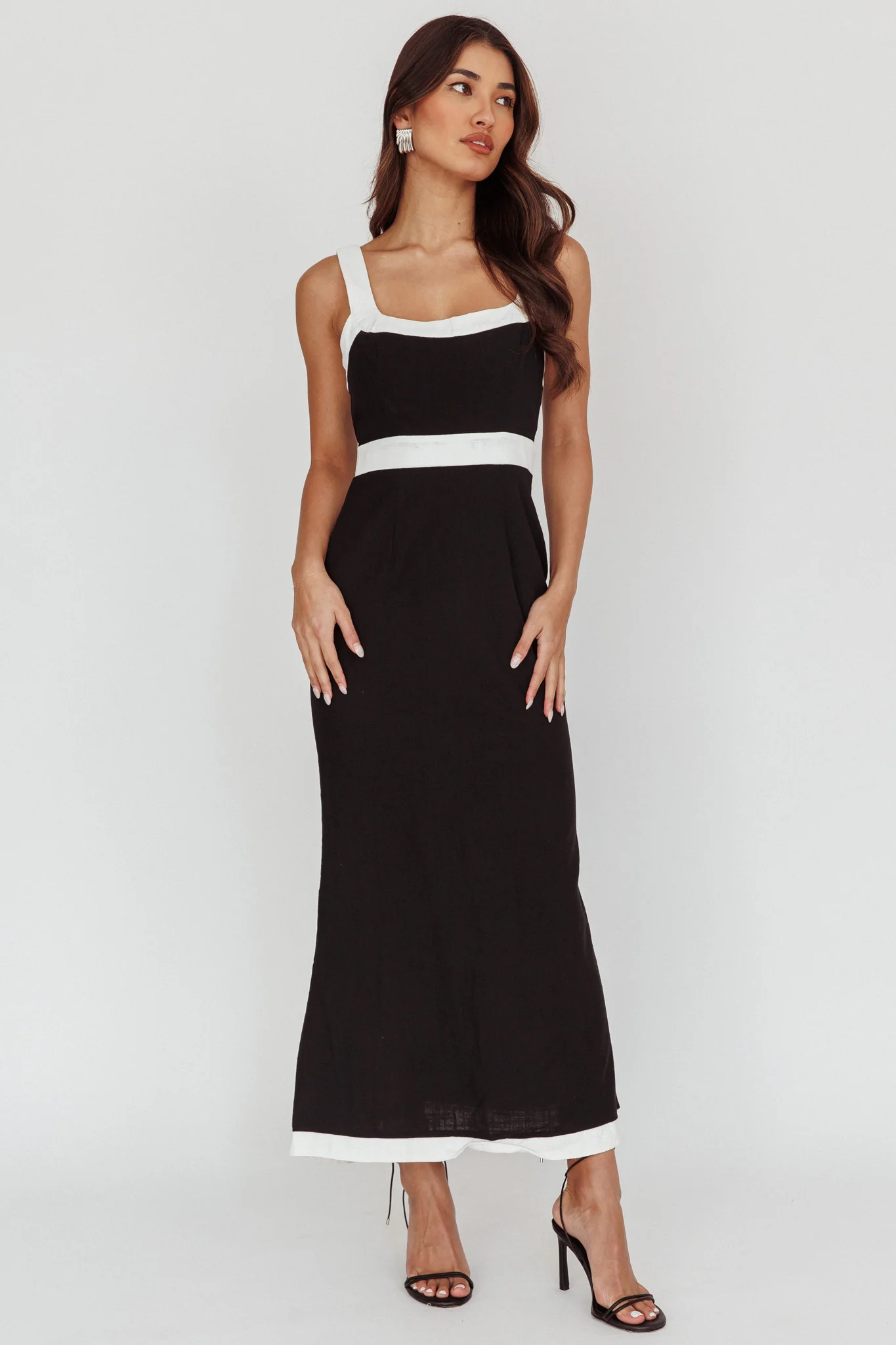 Trust Contrast Maxi Dress Black - Image 5