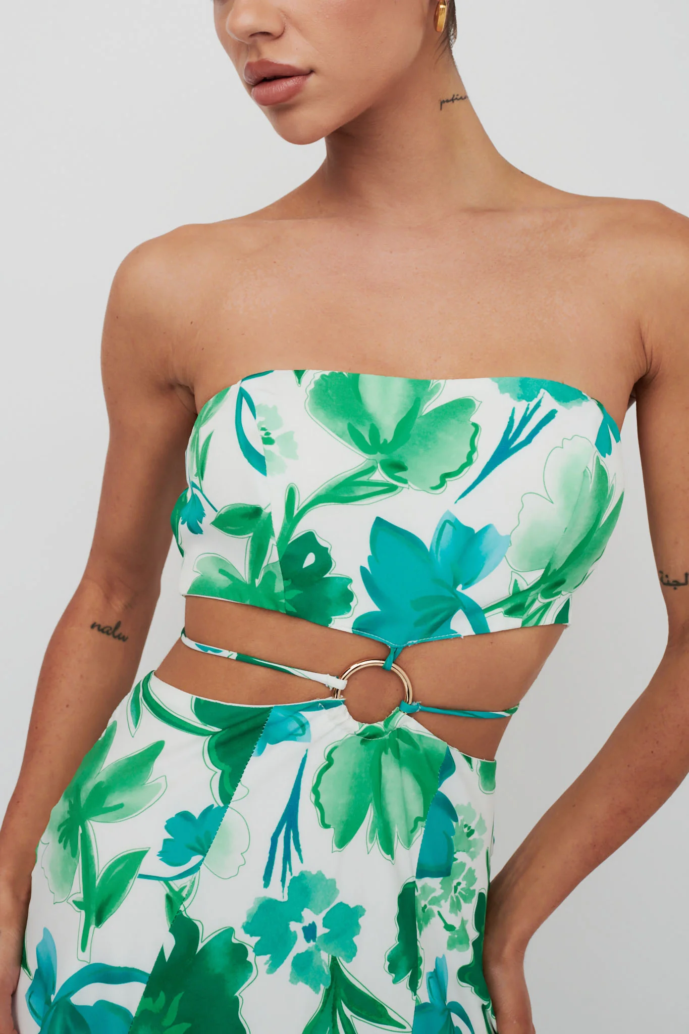 Tuscan Summers Strapless Cut-Out Midi Dress Green - Image 4