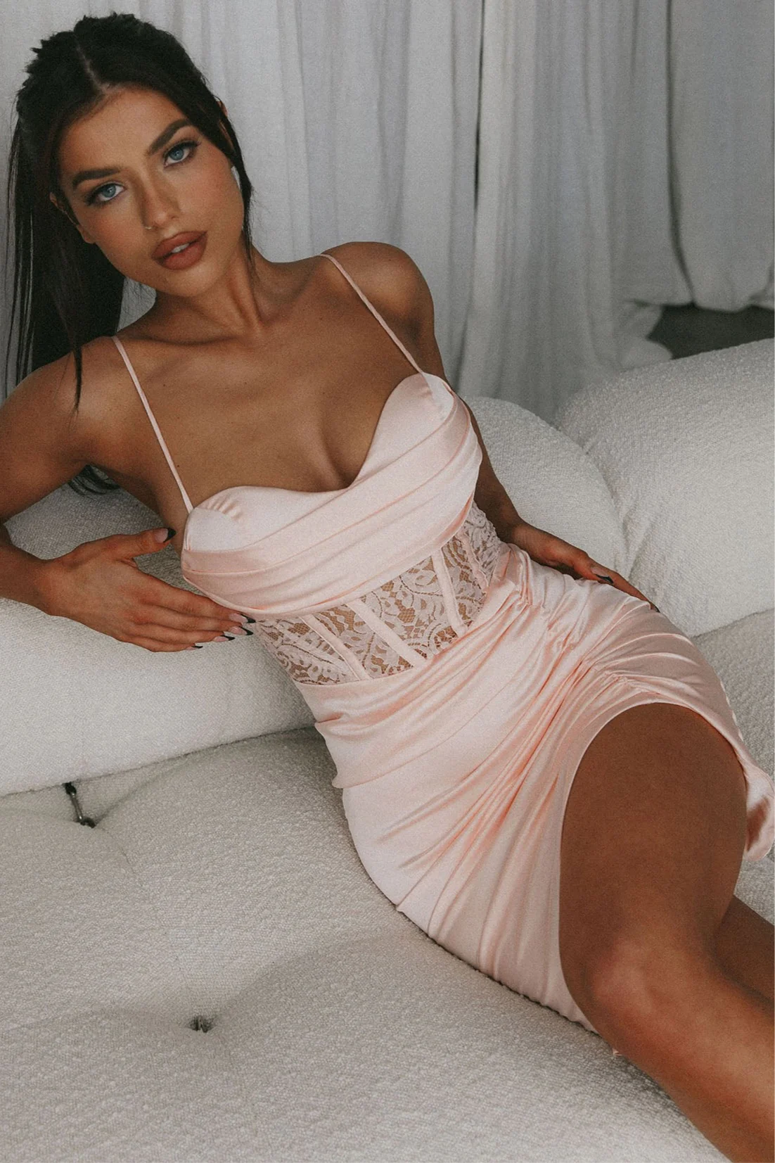 Tuscany Lace Bodice Ruched Dress Blush - Image 2