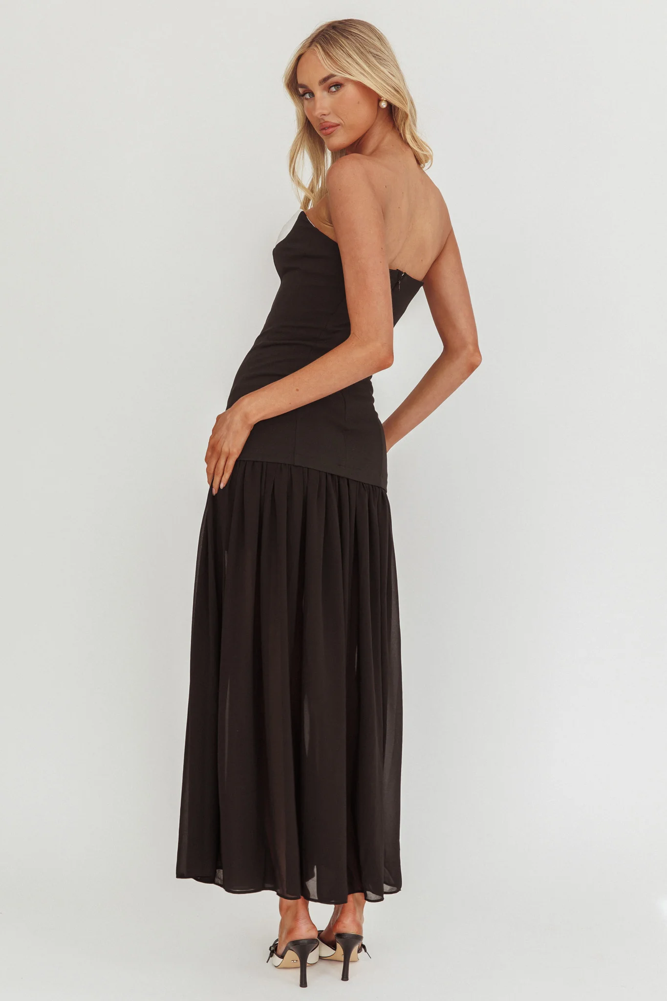 Unspoken Sweetheart Neckline Sheer Hem Maxi Dress Black - Image 2