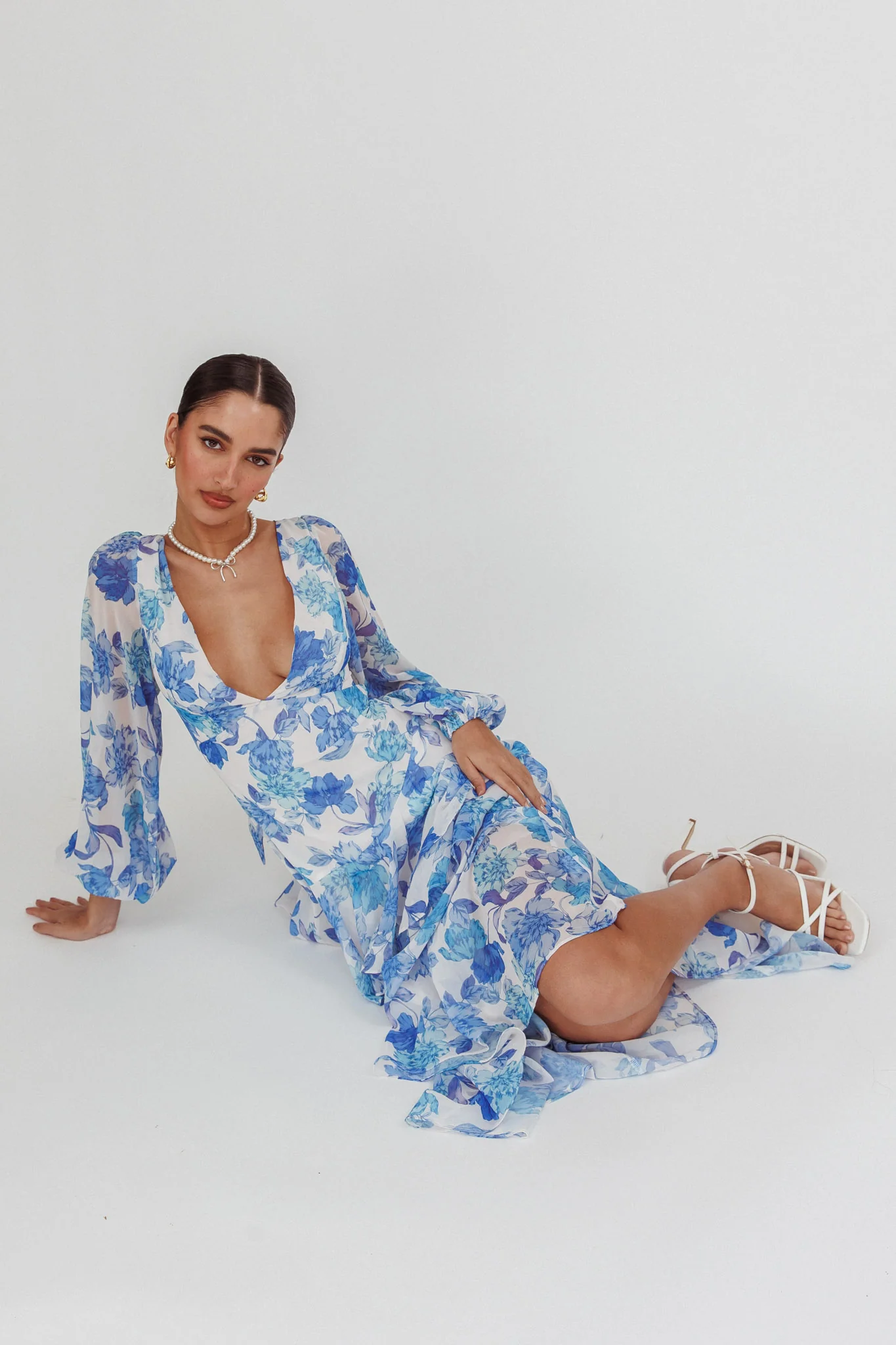 Veda Long Sleeve Floral Tiered Ruffle Maxi Dress Blue - Image 2