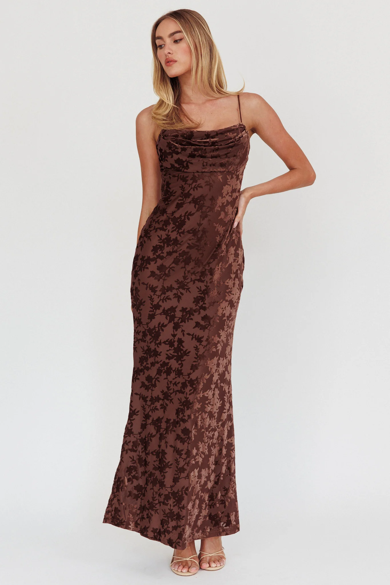 Well Versed Burnout Velvet Maxi Dress Chocolate - Image 3