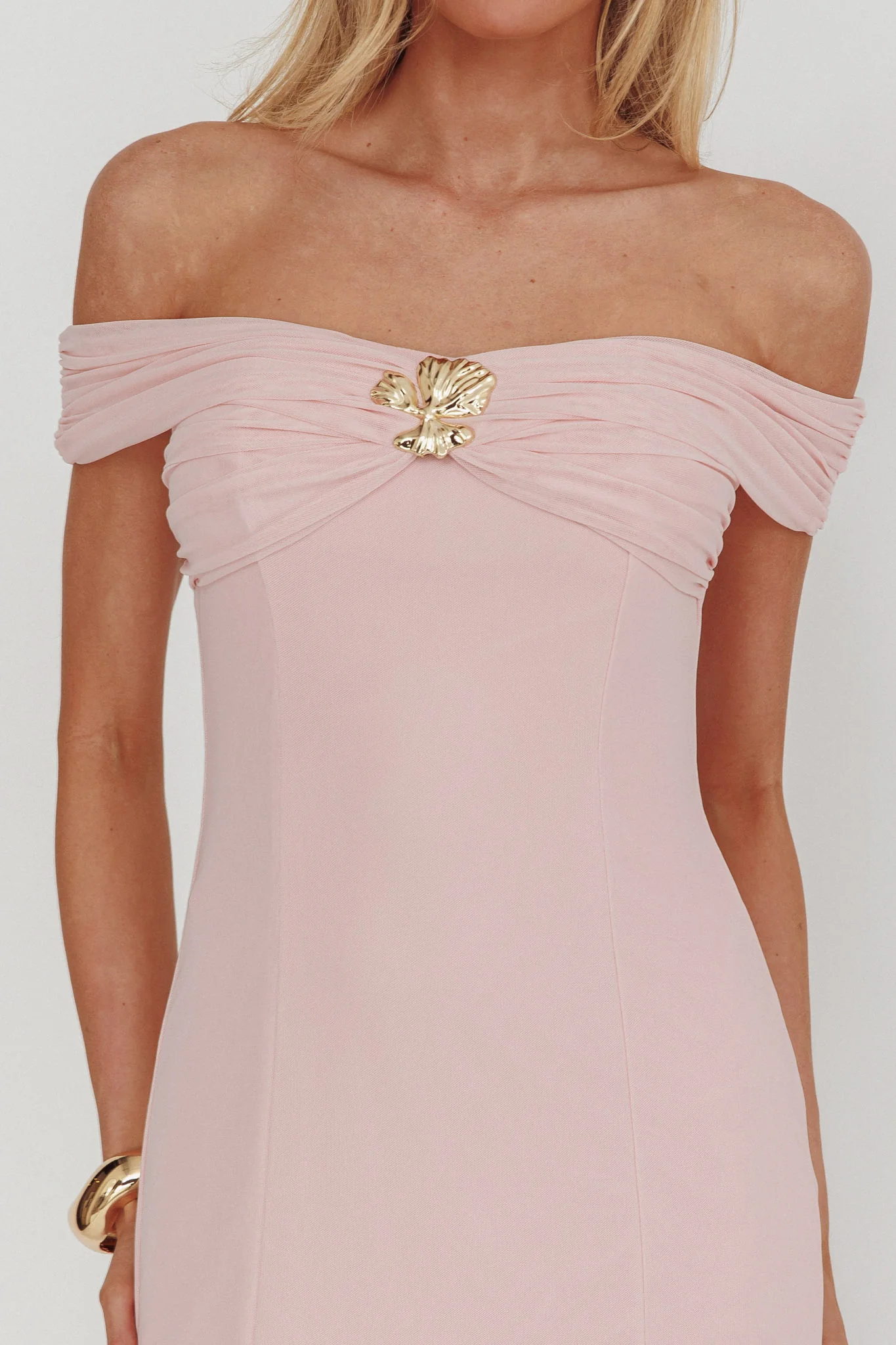 Wilma Off-Shoulder Sheer Hem Maxi Dress Pink - Image 3