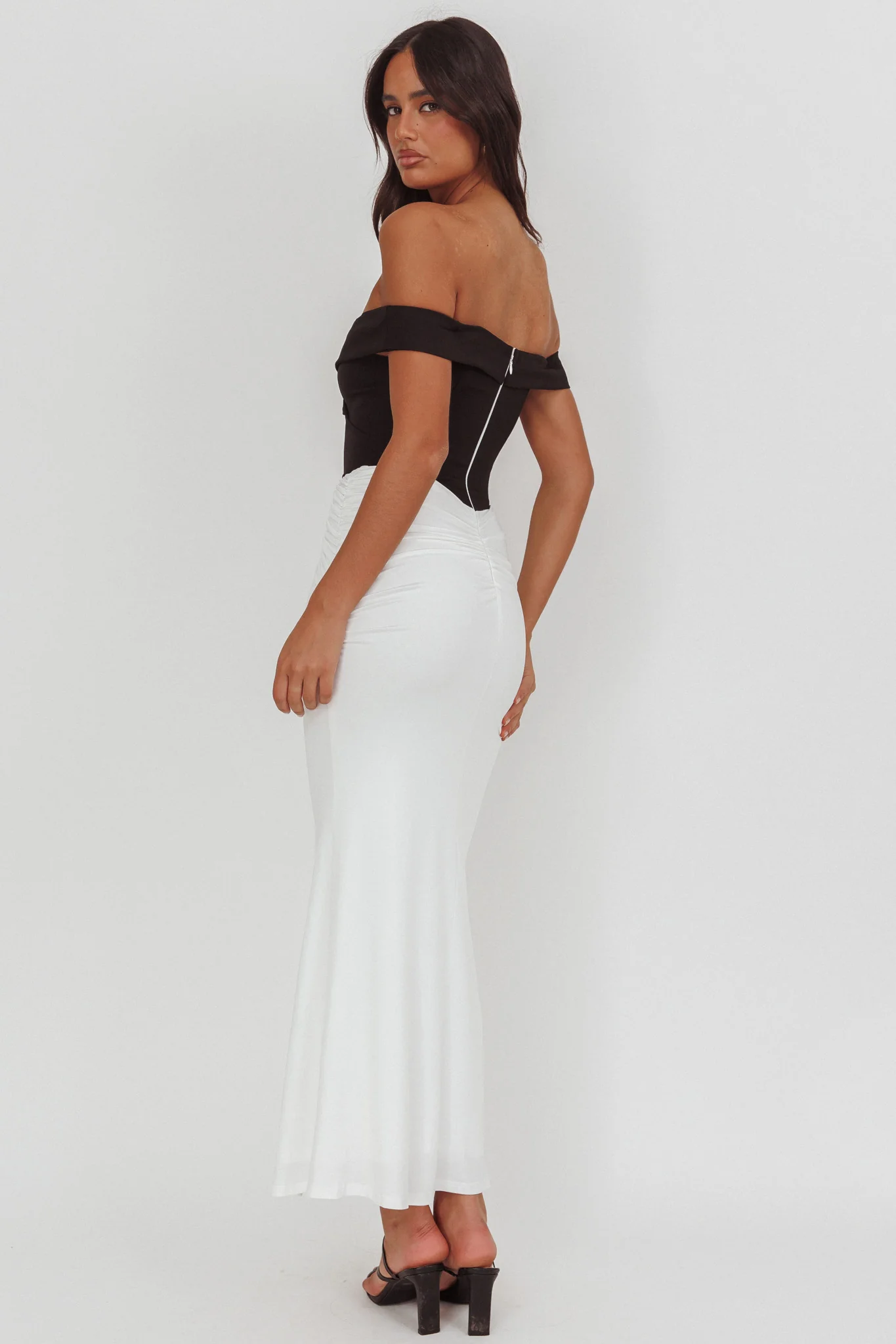 Yasmine Contrasting Bodice Maxi Dress Black/White - Image 2