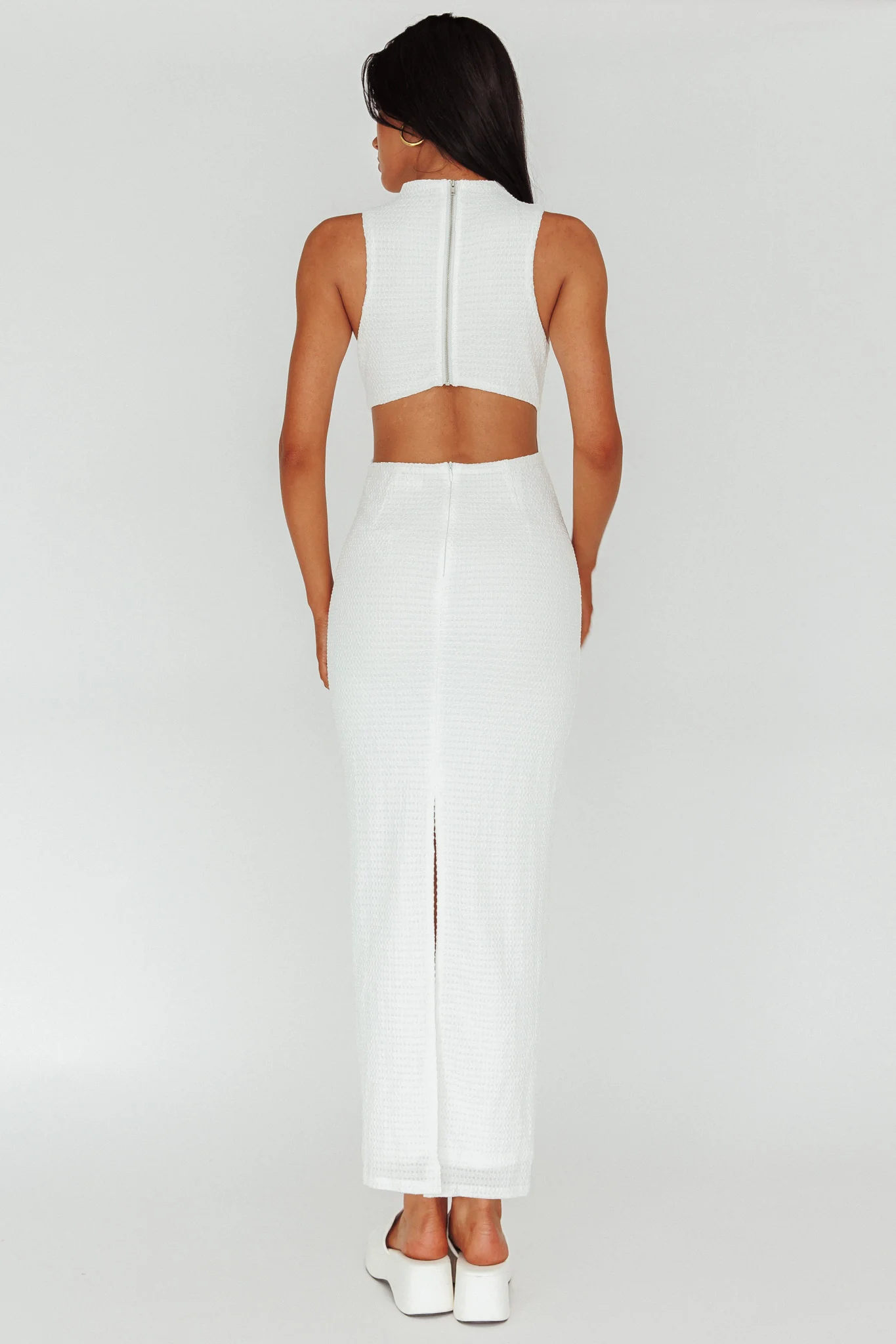 Yindi Sleeveless Cut-Out Waist Maxi Dress White - Image 2